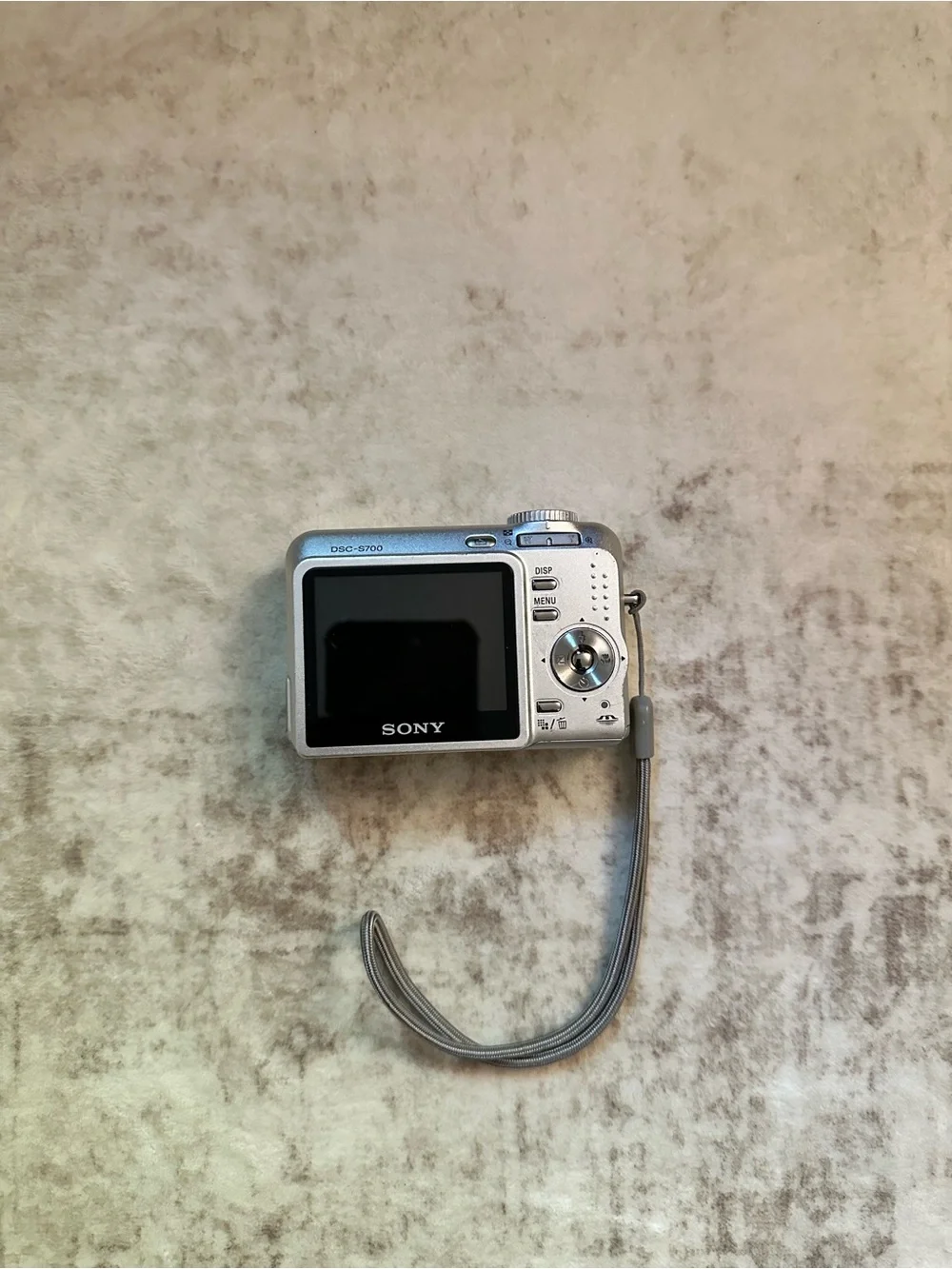 Sony Cyber-shot DSC-S700 7.2MP 3X Optical Zoom CCD Digital Camera